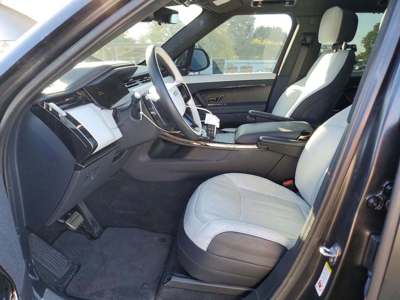 2023 LAND ROVER RANGE ROVER SPORT FIRST EDITION photo 7