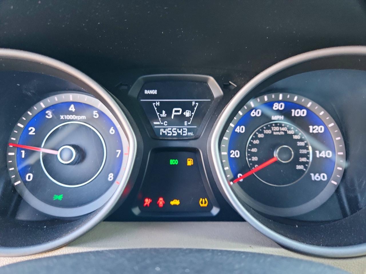 2014 HYUNDAI ELANTRA SE photo 9