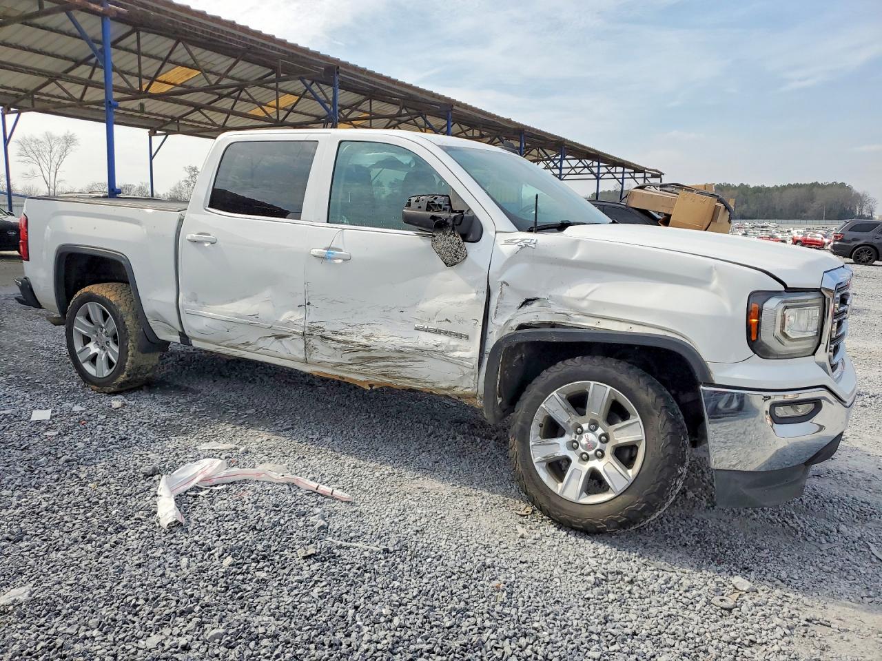 2017 GMC SIERRA K1500 SLE photo 4