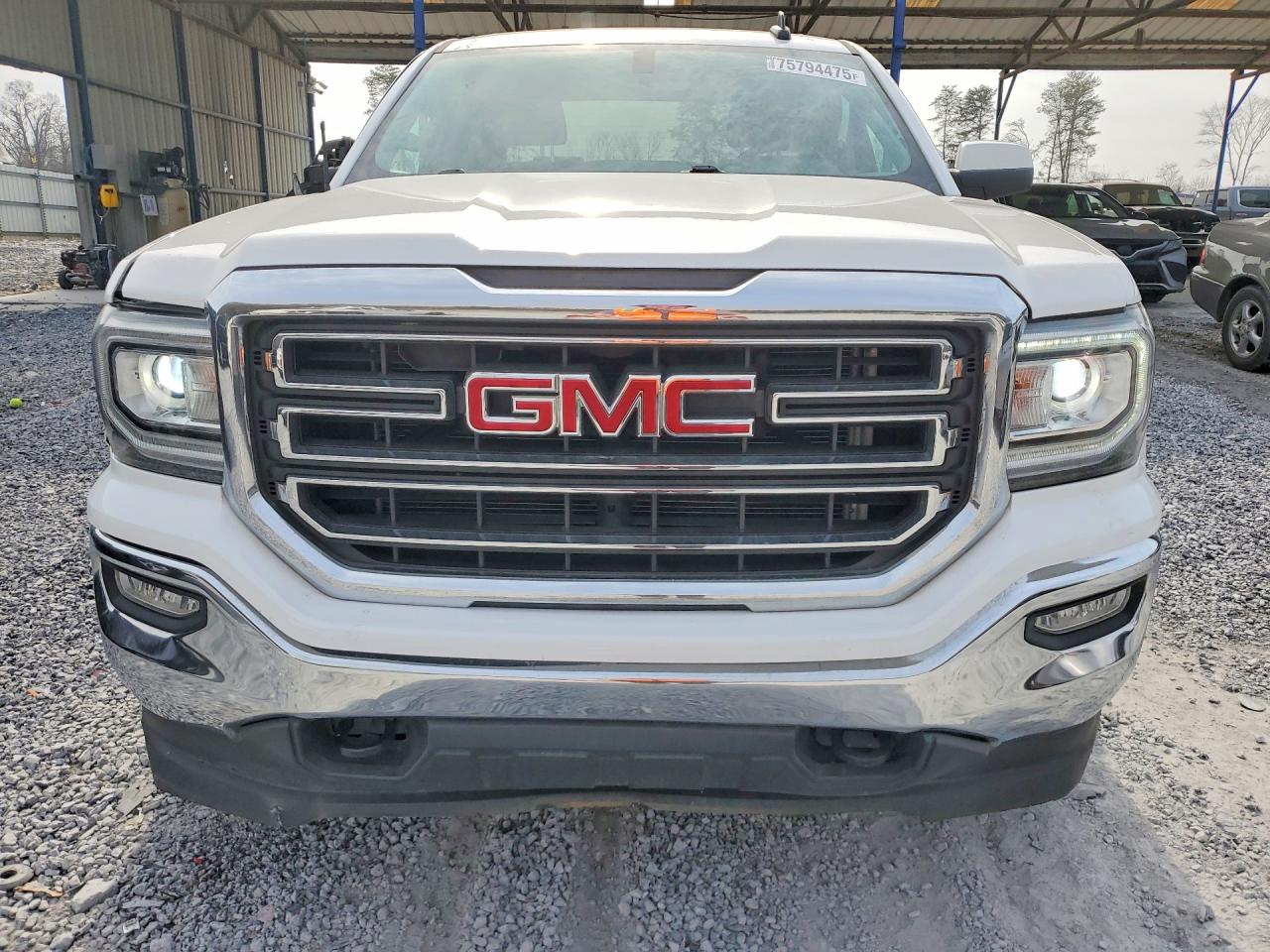 2017 GMC SIERRA K1500 SLE photo 5