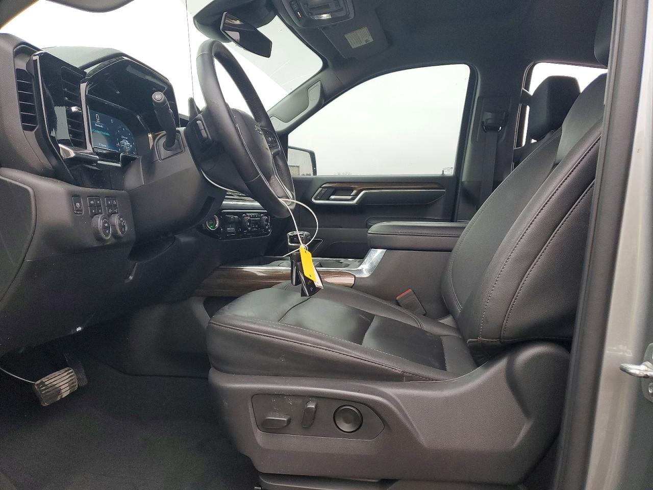 2025 CHEVROLET SILVERADO K1500 RST photo 13