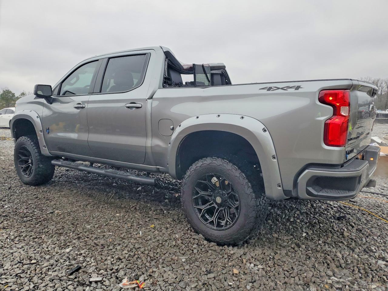 2025 CHEVROLET SILVERADO K1500 RST photo 3