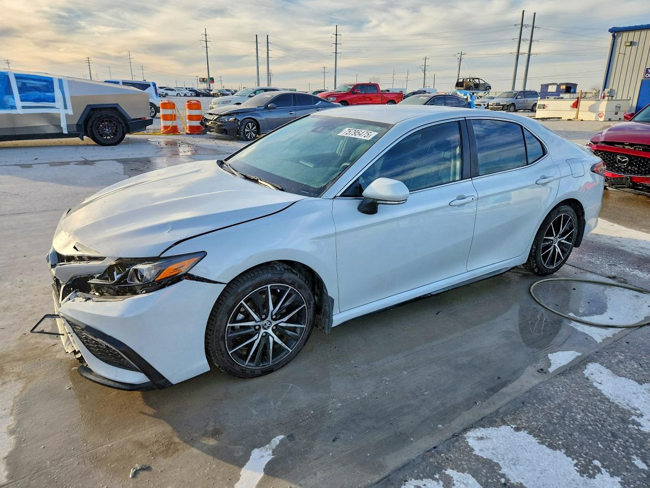 2024 TOYOTA CAMRY