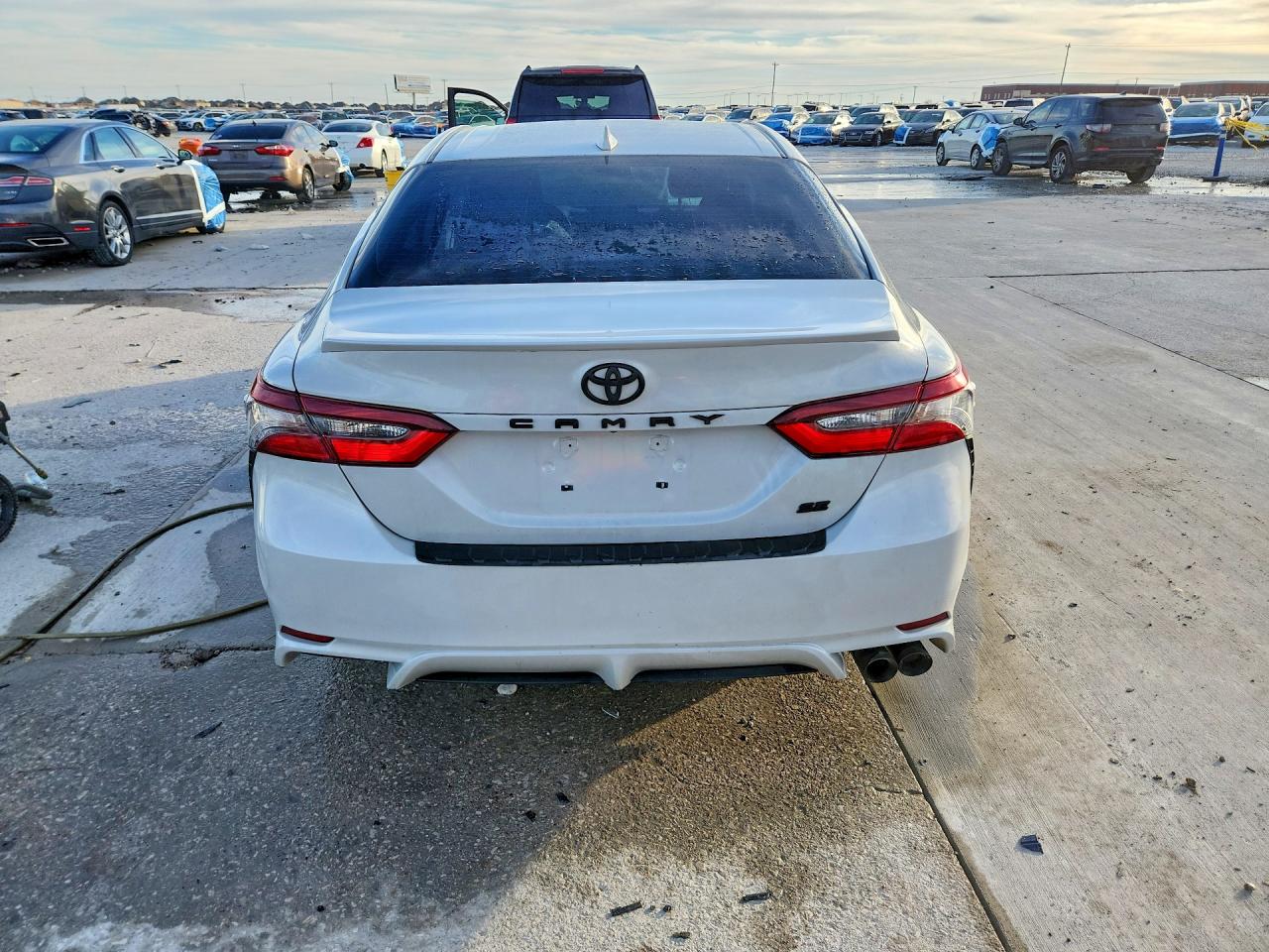 2024 TOYOTA CAMRY SE photo 16