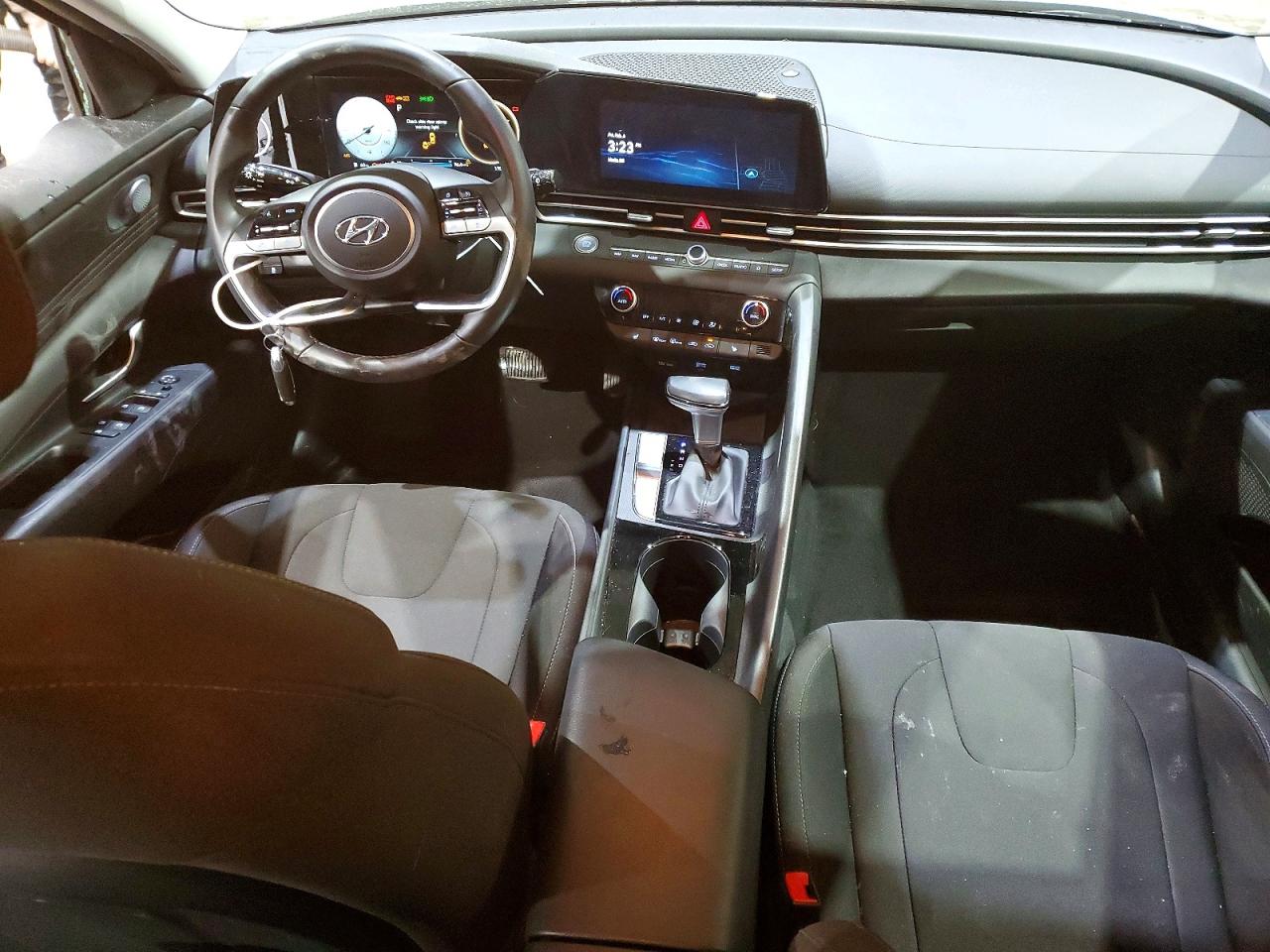 2023 HYUNDAI ELANTRA SEL photo 15
