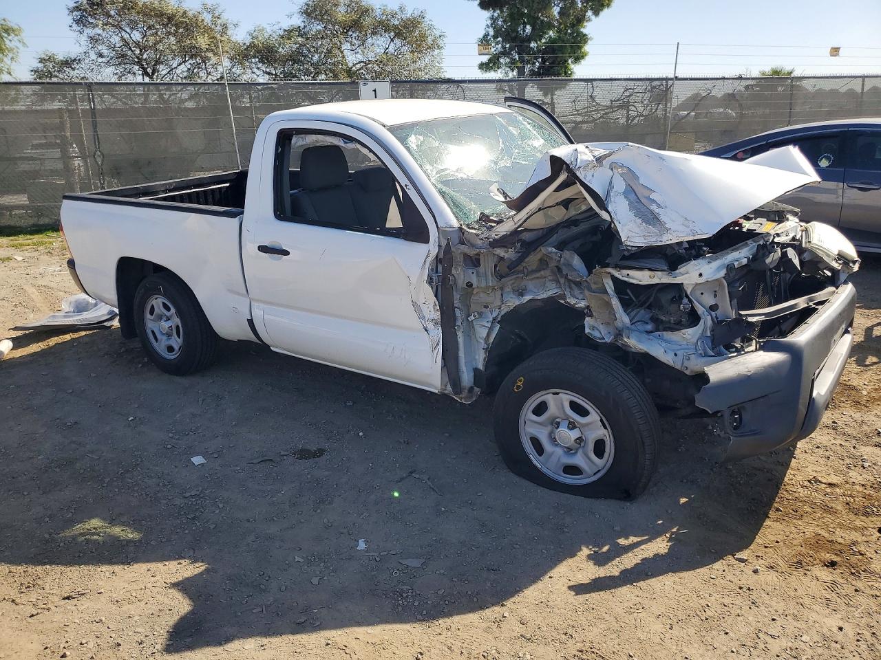 2013 TOYOTA TACOMA photo 10