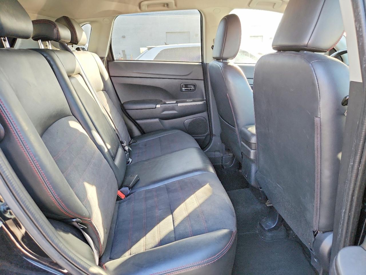 2022 MITSUBISHI OUTLANDER SPORT SE photo 31