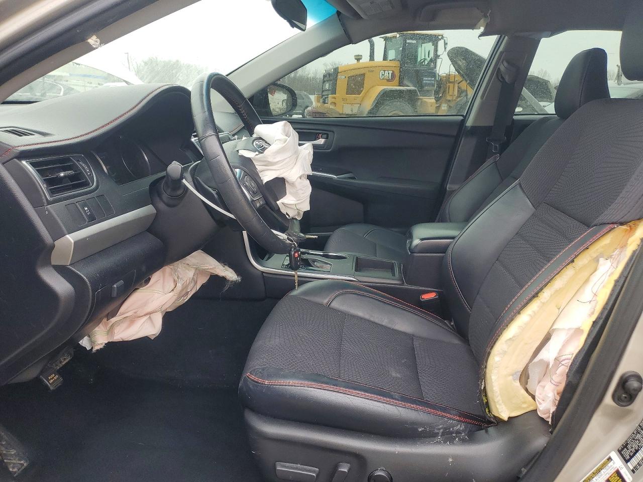 2017 TOYOTA CAMRY SE photo 13