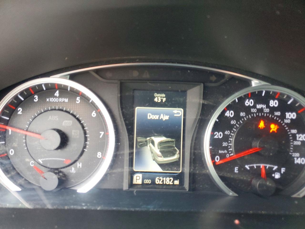 2017 TOYOTA CAMRY SE photo 17