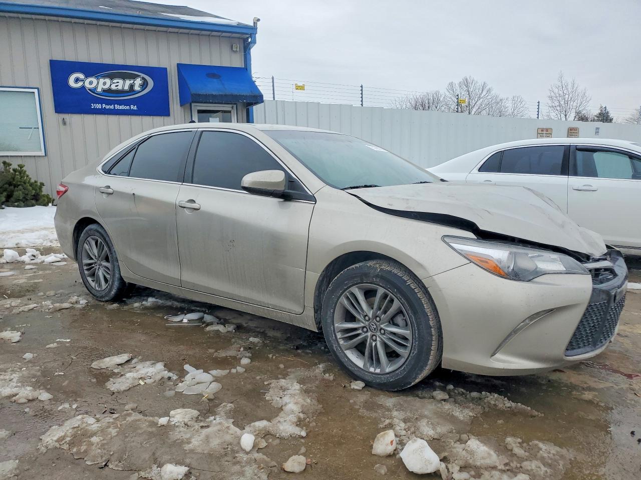 2017 TOYOTA CAMRY SE photo 7