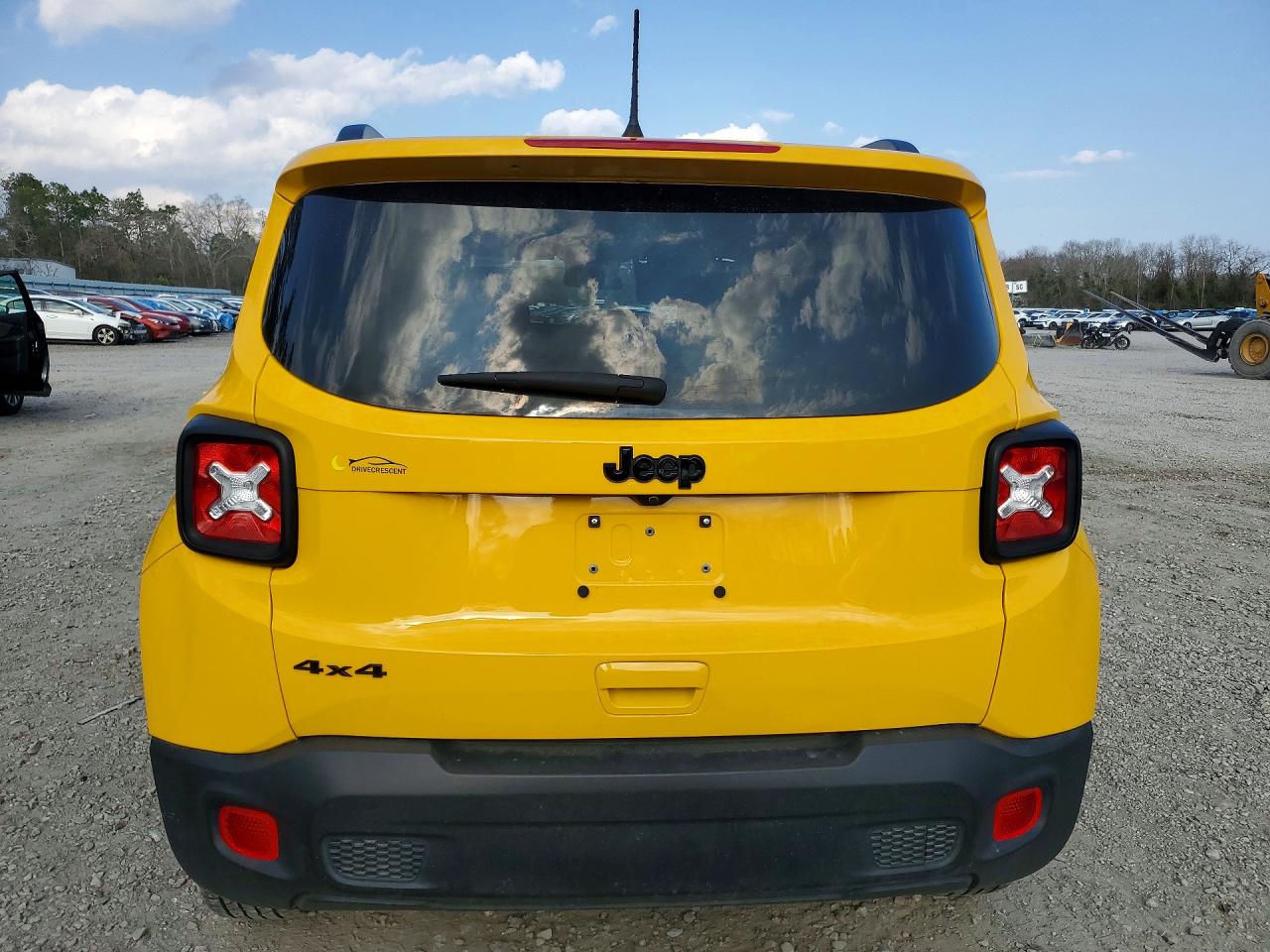 2023 JEEP RENEGADE LATITUDE photo 6