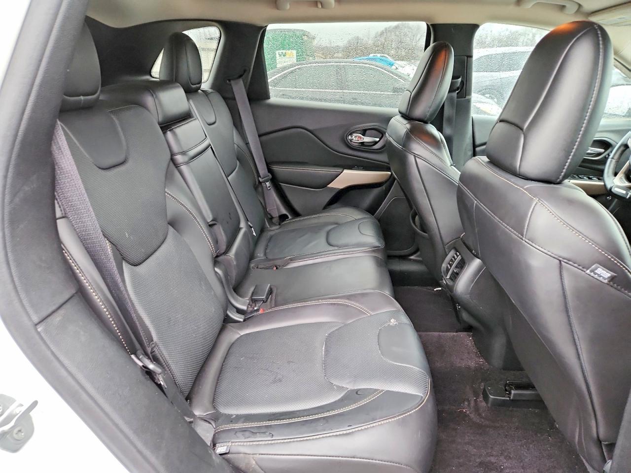 2017 JEEP CHEROKEE LIMITED photo 11