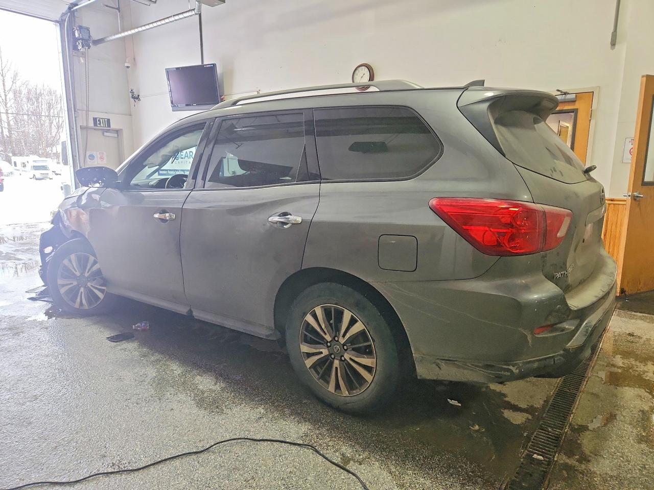 2020 NISSAN PATHFINDER SV photo 3