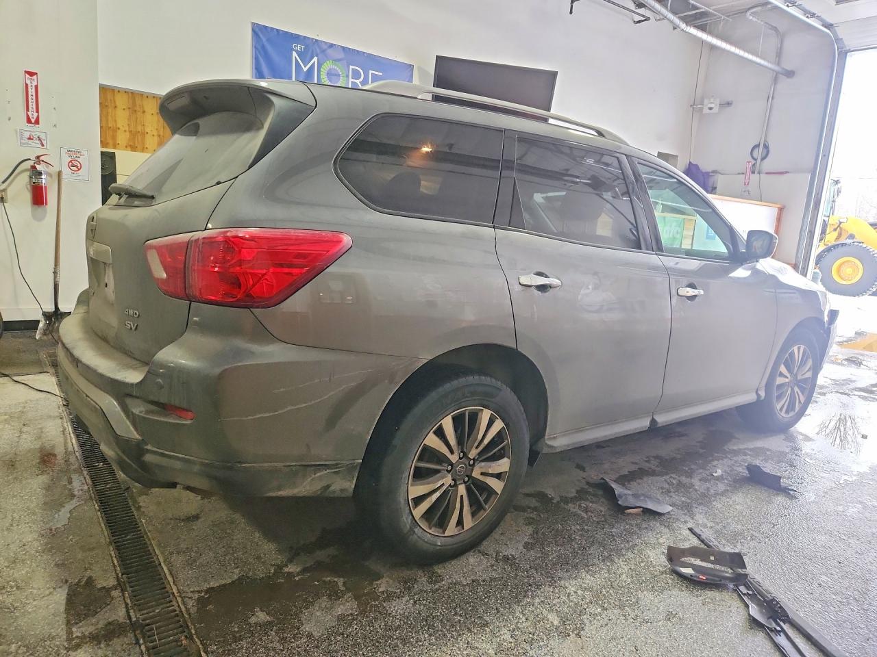 2020 NISSAN PATHFINDER SV photo 5