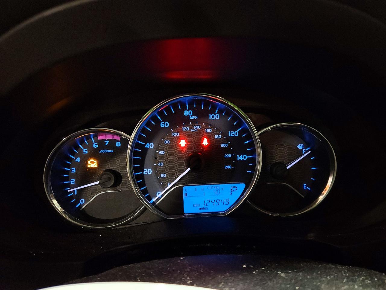 2014 TOYOTA COROLLA L photo 25