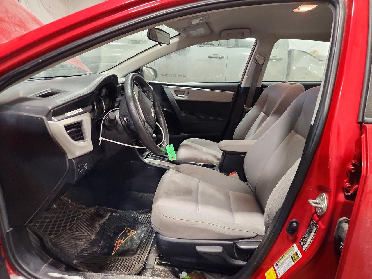 2014 TOYOTA COROLLA L photo 19