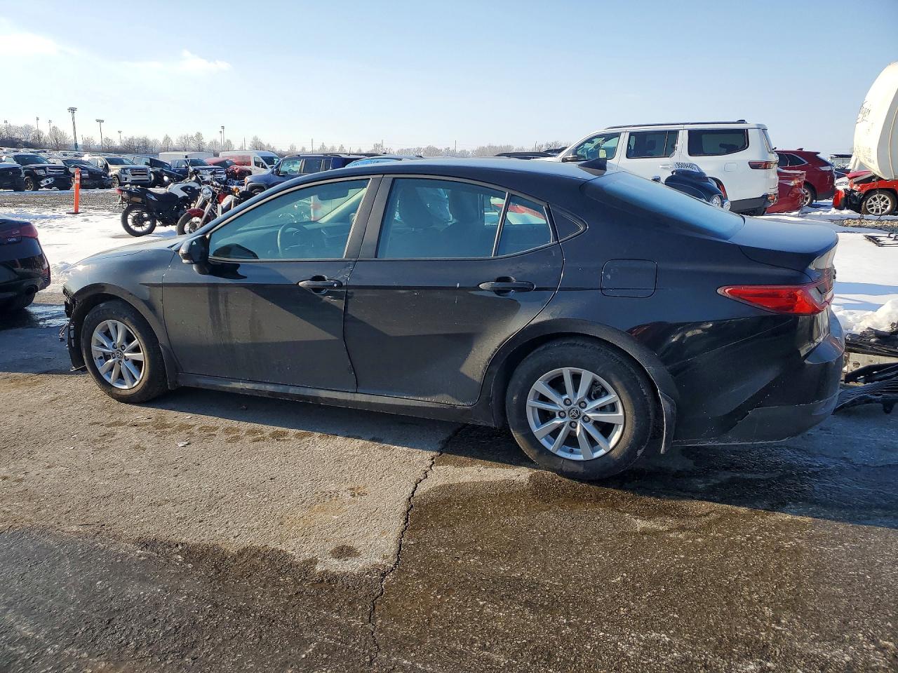 2025 TOYOTA CAMRY XSE photo 4