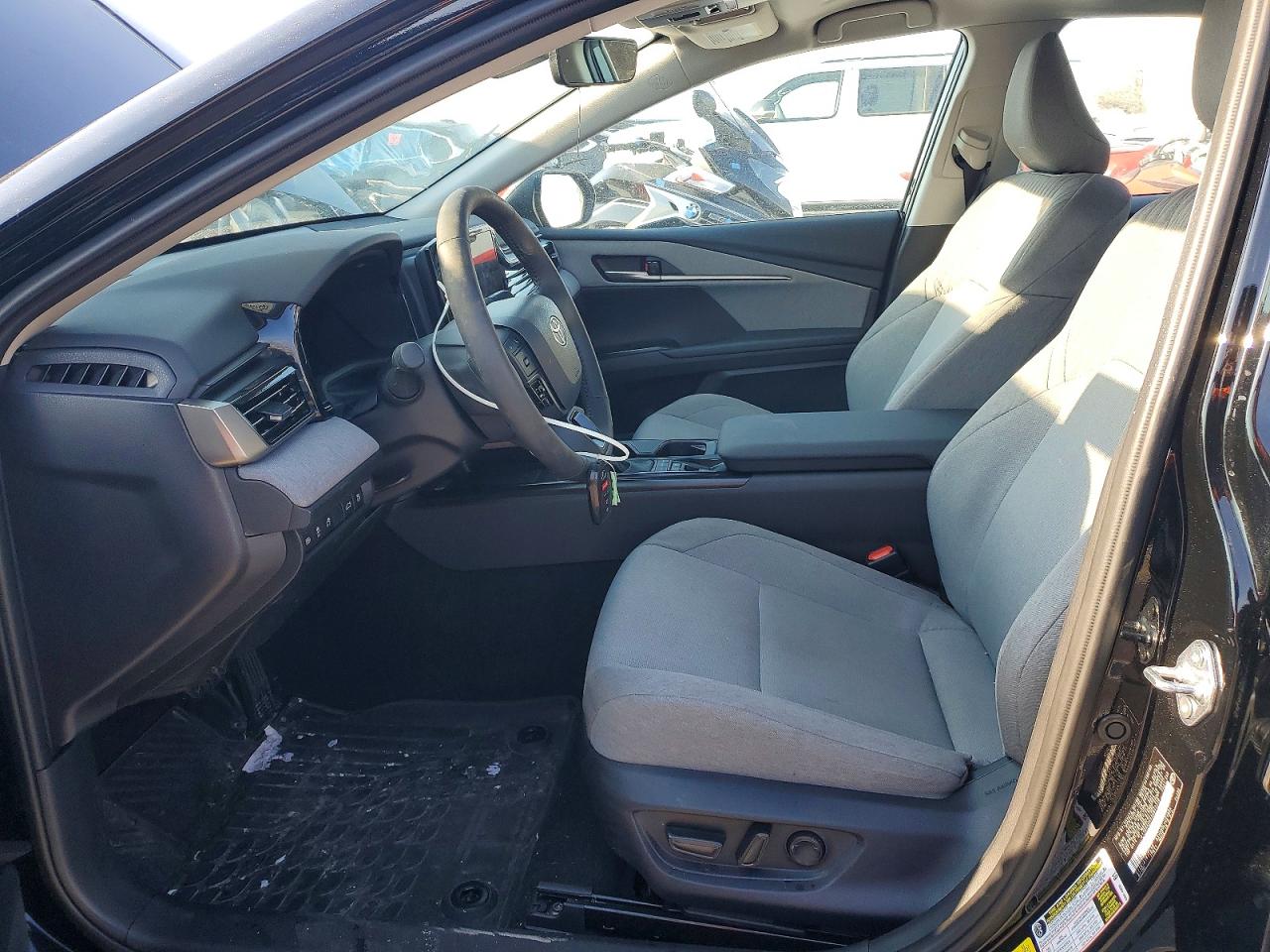 2025 TOYOTA CAMRY XSE photo 19