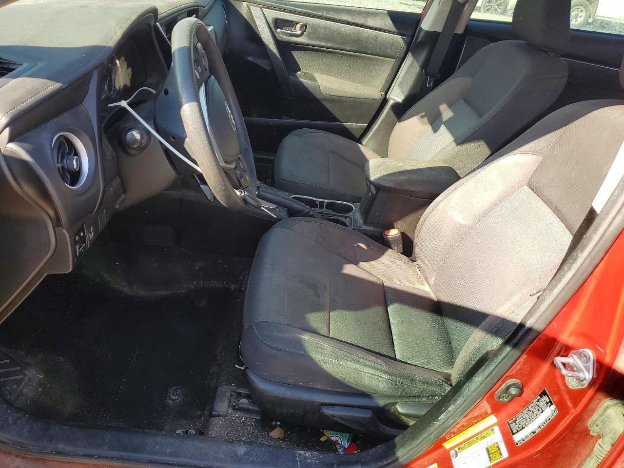 2019 TOYOTA COROLLA L photo 13