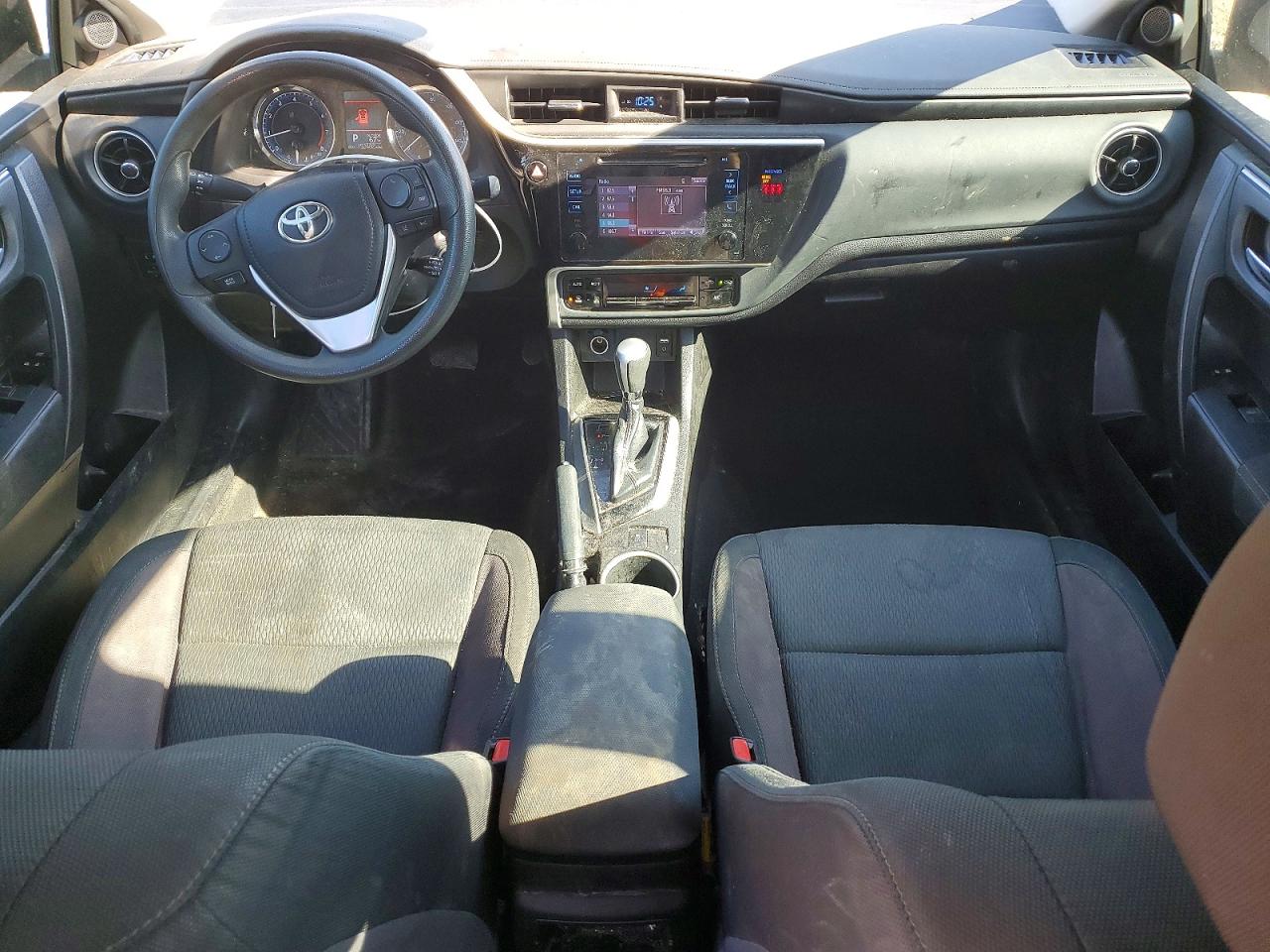 2019 TOYOTA COROLLA L photo 15