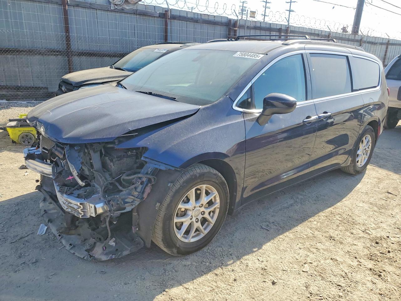 2020 CHRYSLER VOYAGER