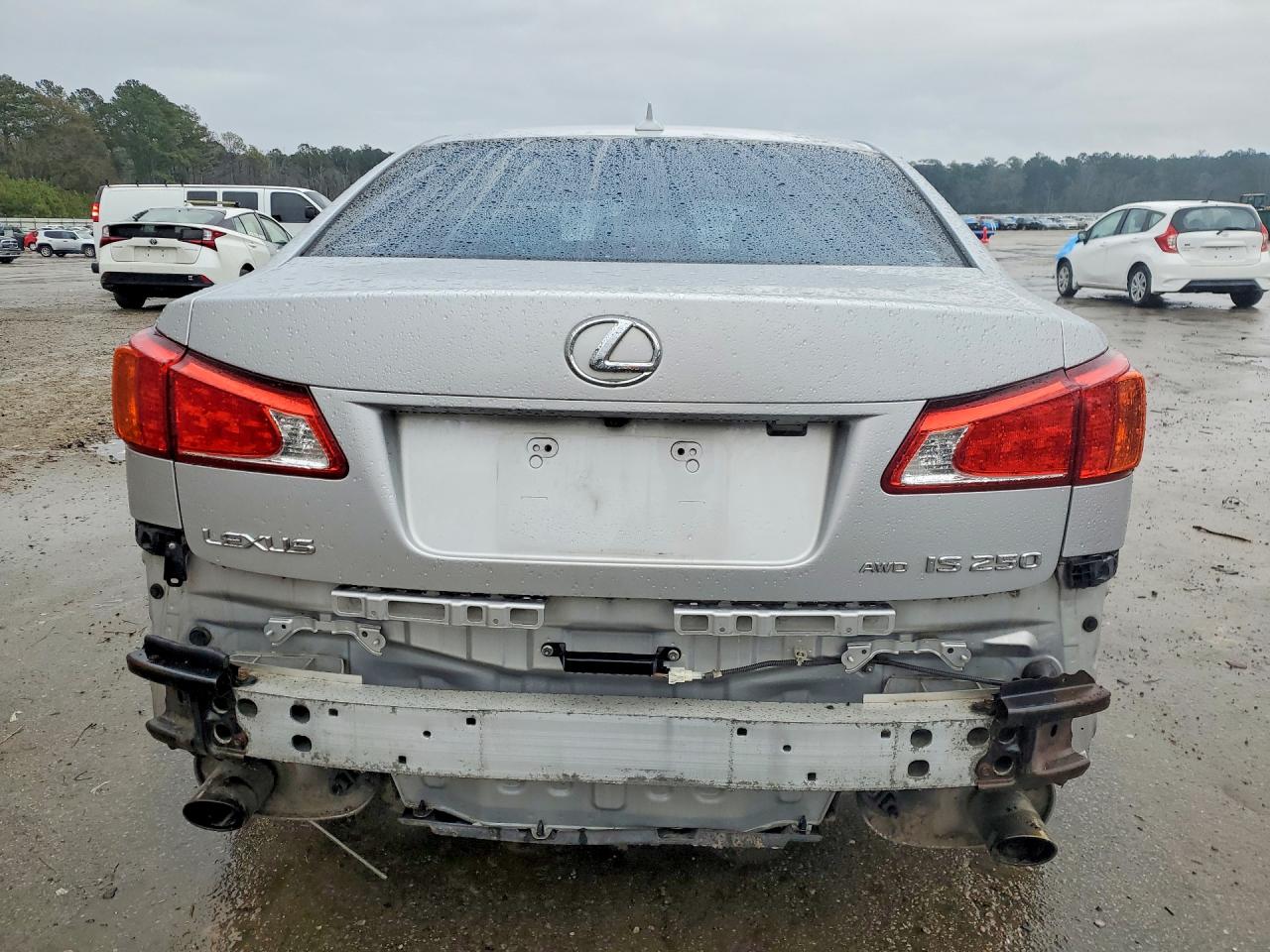 2010 LEXUS IS 250 photo 11