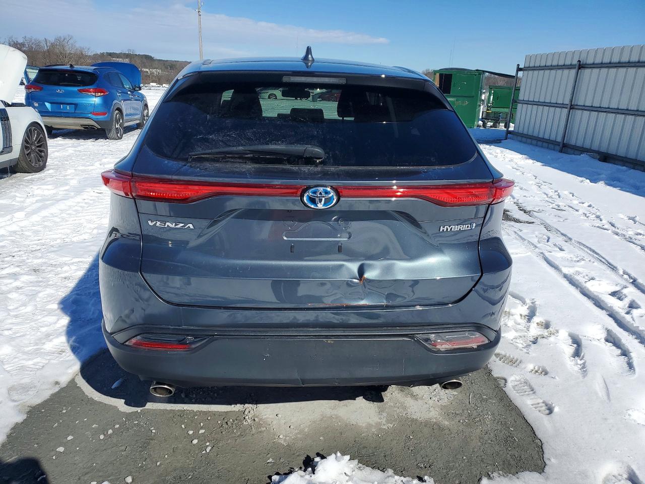 2021 TOYOTA VENZA LE photo 6