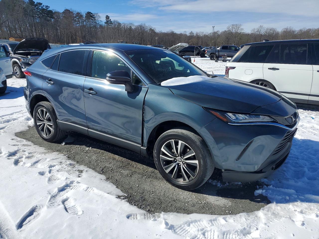 2021 TOYOTA VENZA LE photo 4