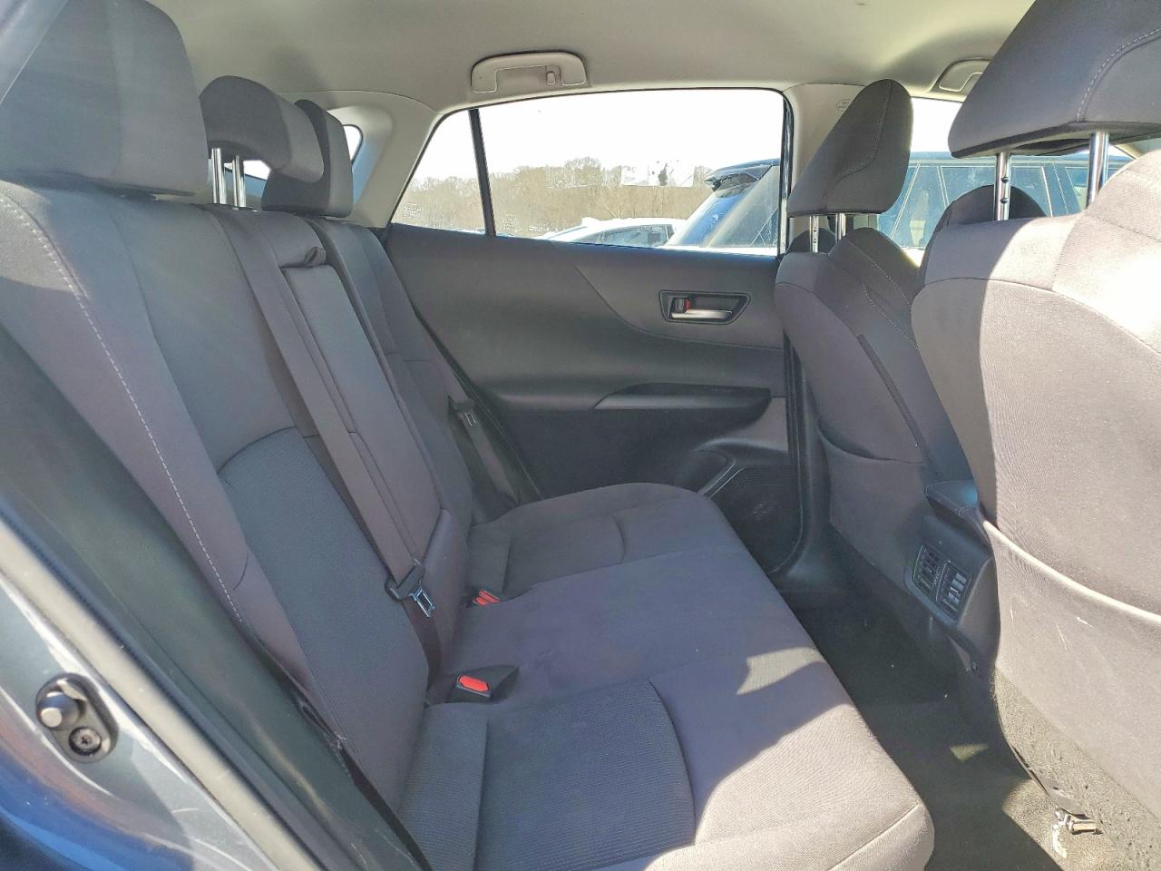 2021 TOYOTA VENZA LE photo 11