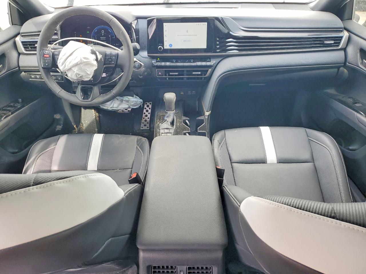 2025 TOYOTA CAMRY SE photo 8
