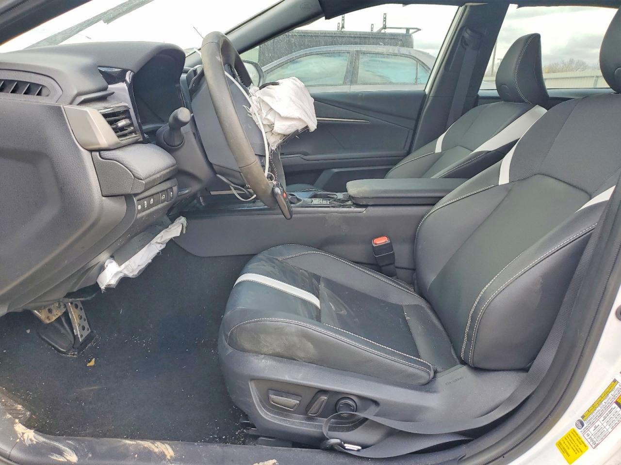 2025 TOYOTA CAMRY SE photo 7