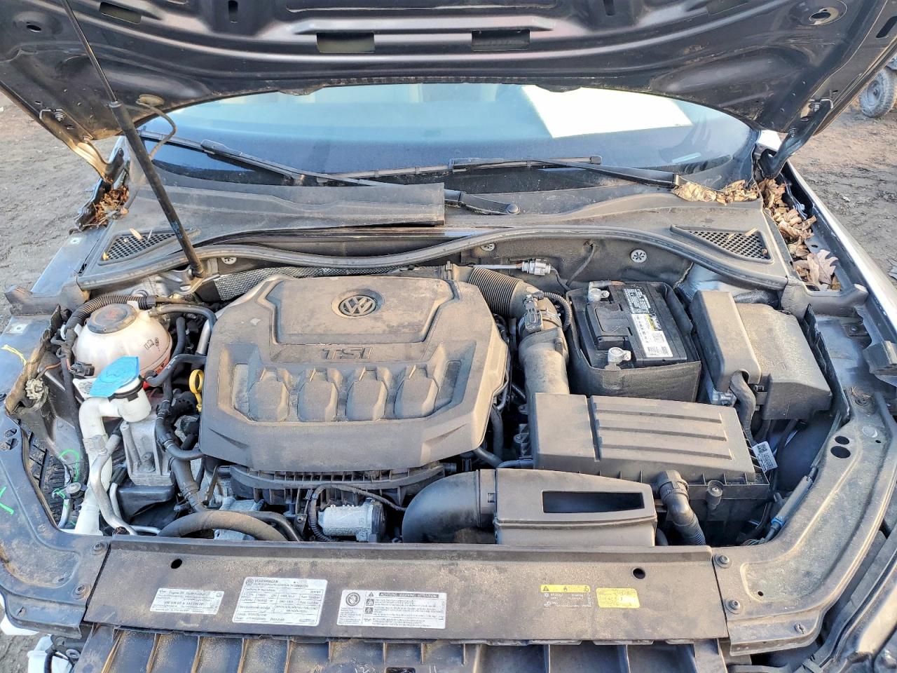 2018 VOLKSWAGEN PASSAT SE photo 21