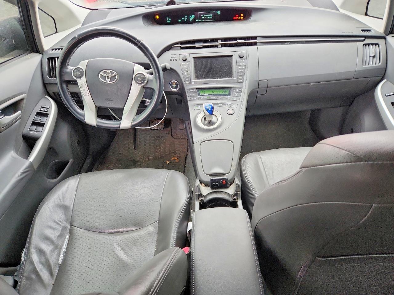 2010 TOYOTA PRIUS IV photo 8