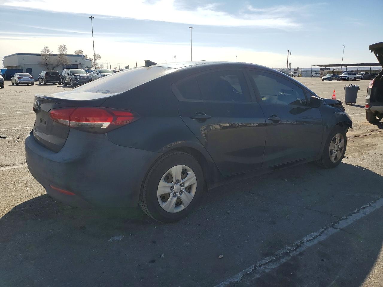 2018 KIA FORTE photo 5