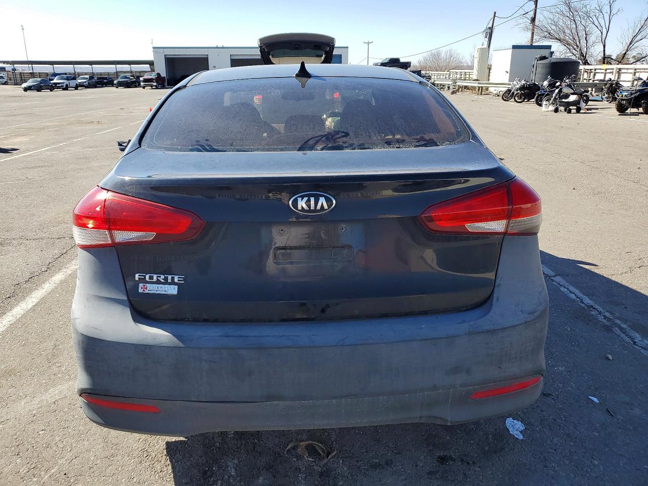 2018 KIA FORTE photo 11