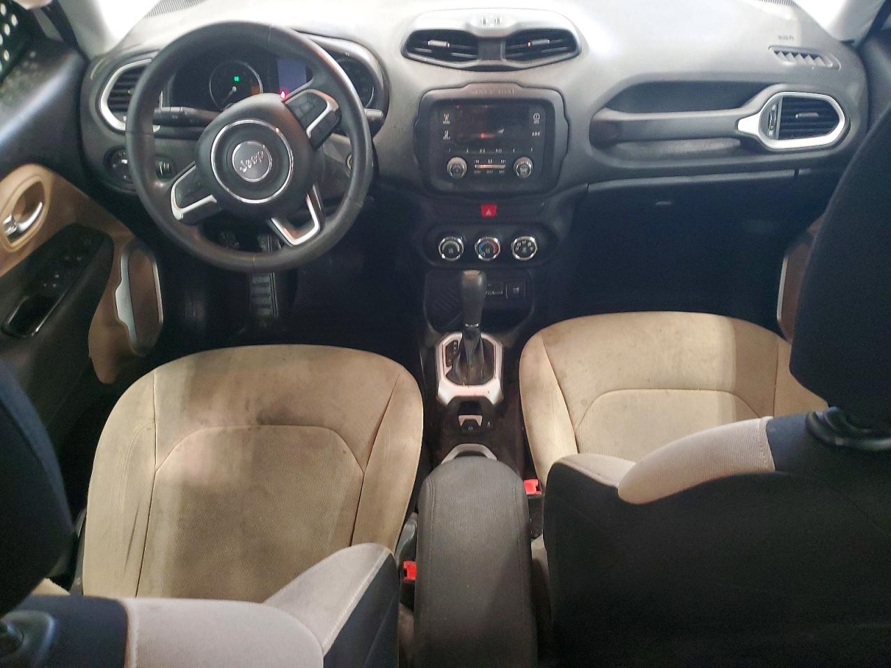 2015 JEEP RENEGADE SPORT photo 8