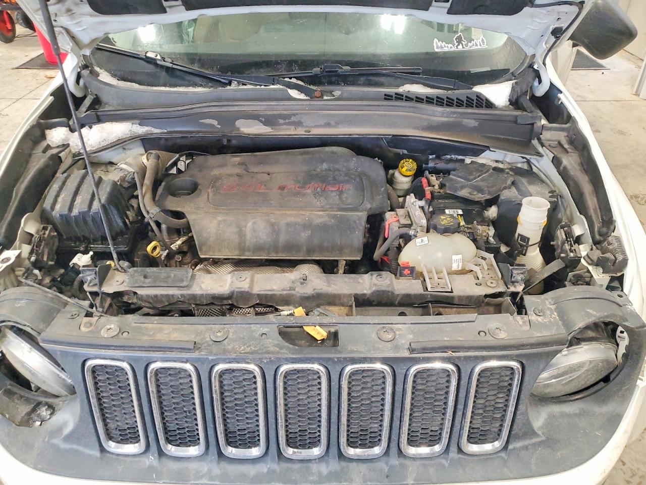 2015 JEEP RENEGADE SPORT photo 11