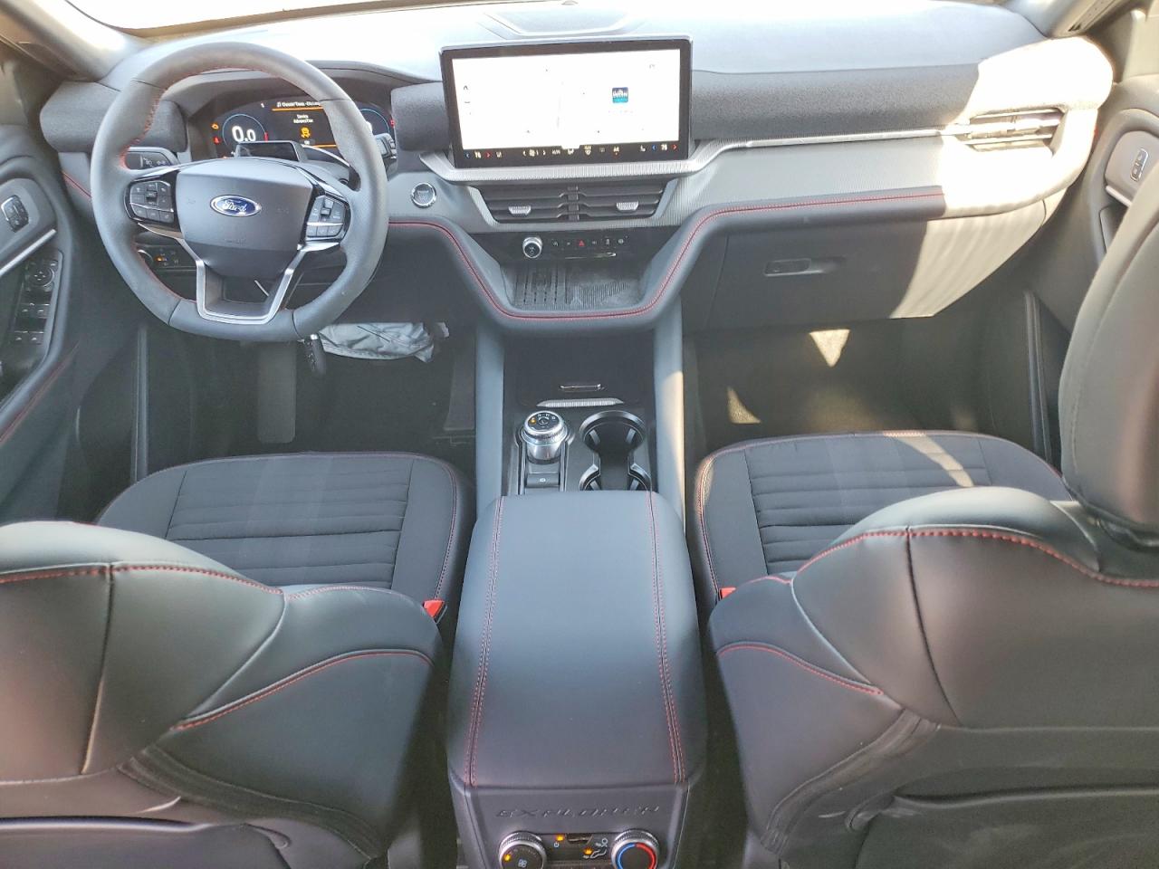 2025 FORD EXPLORER ST-LINE photo 15