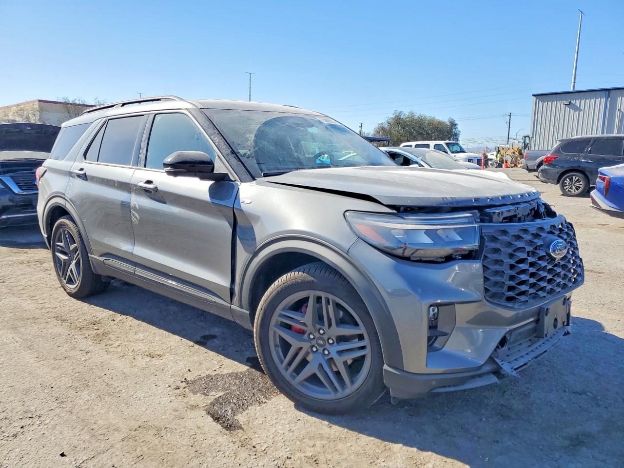 2025 FORD EXPLORER ST-LINE photo 7