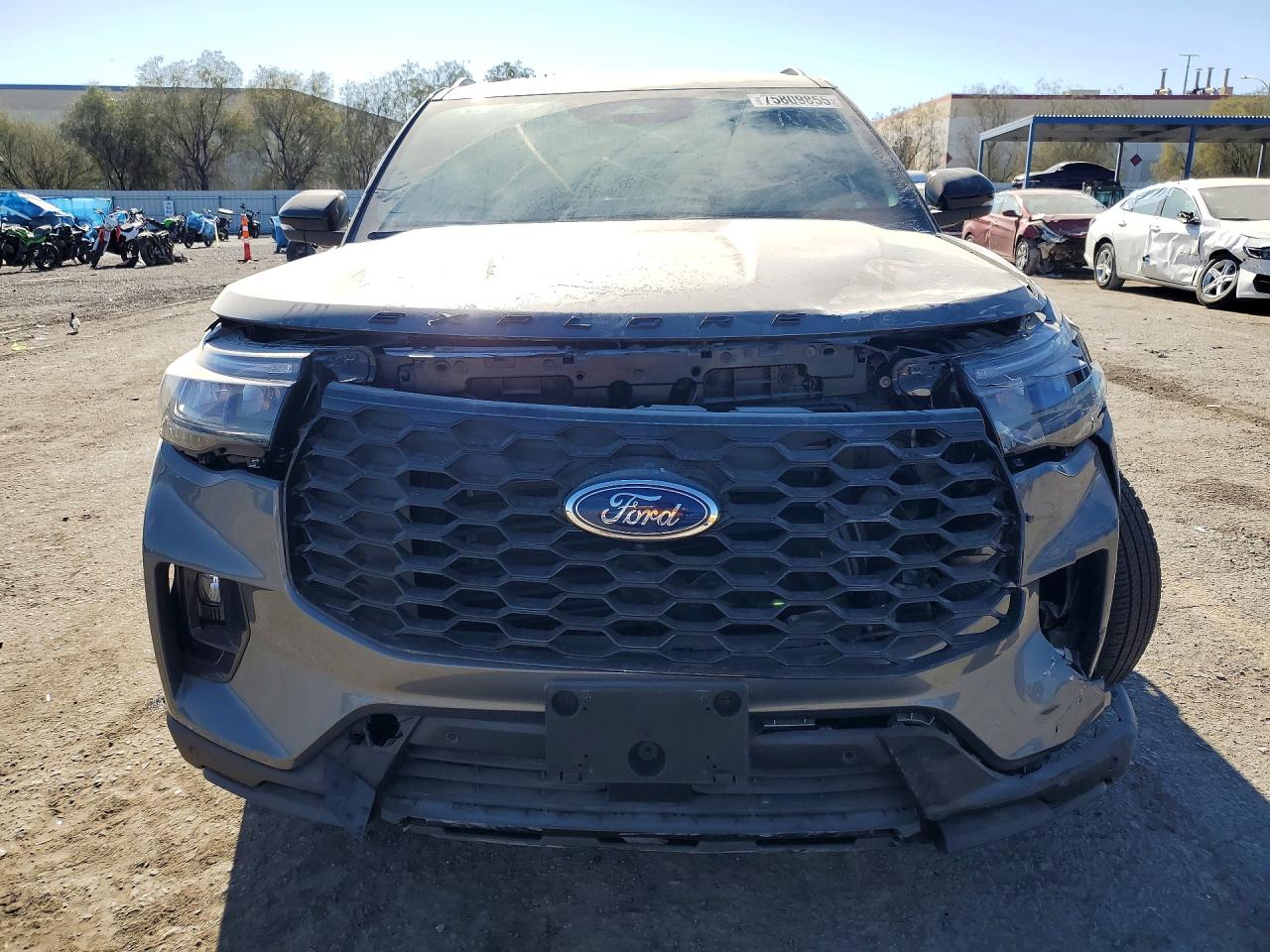 2025 FORD EXPLORER ST-LINE photo 9