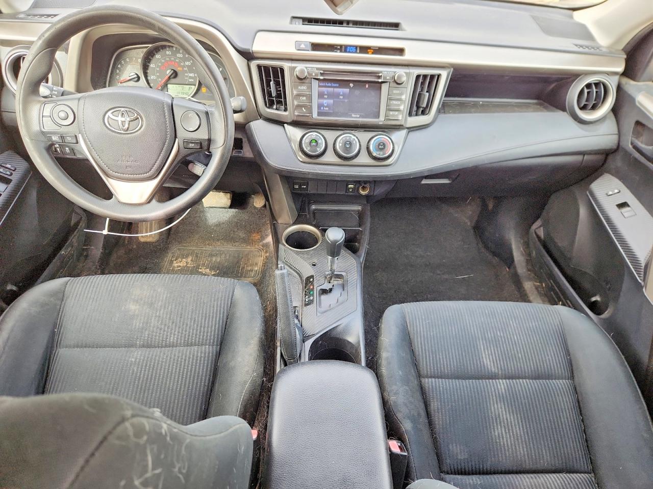 2014 TOYOTA RAV4 LE photo 22