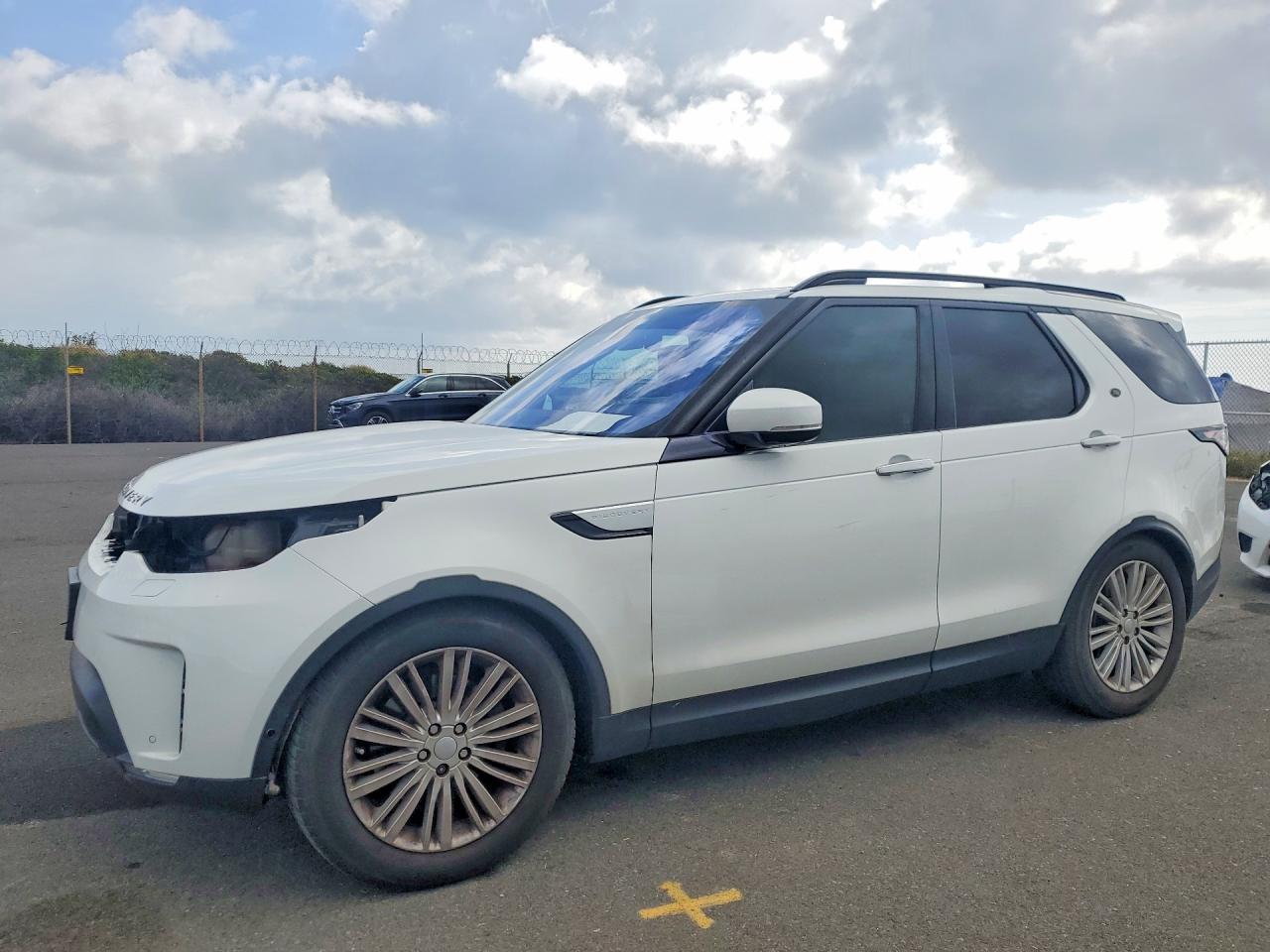 2017 LAND ROVER DISCOVERY