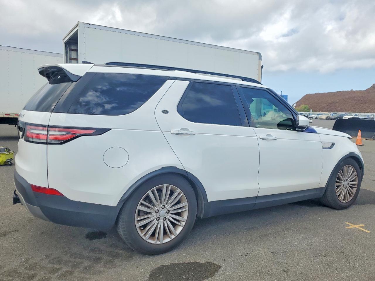 2017 LAND ROVER DISCOVERY HSE LUXURY photo 7