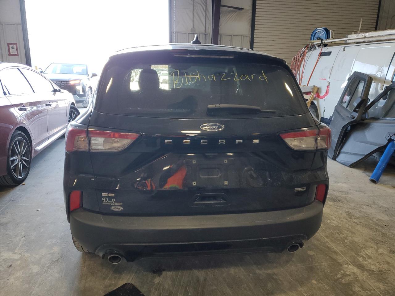 2022 FORD ESCAPE SE photo 11