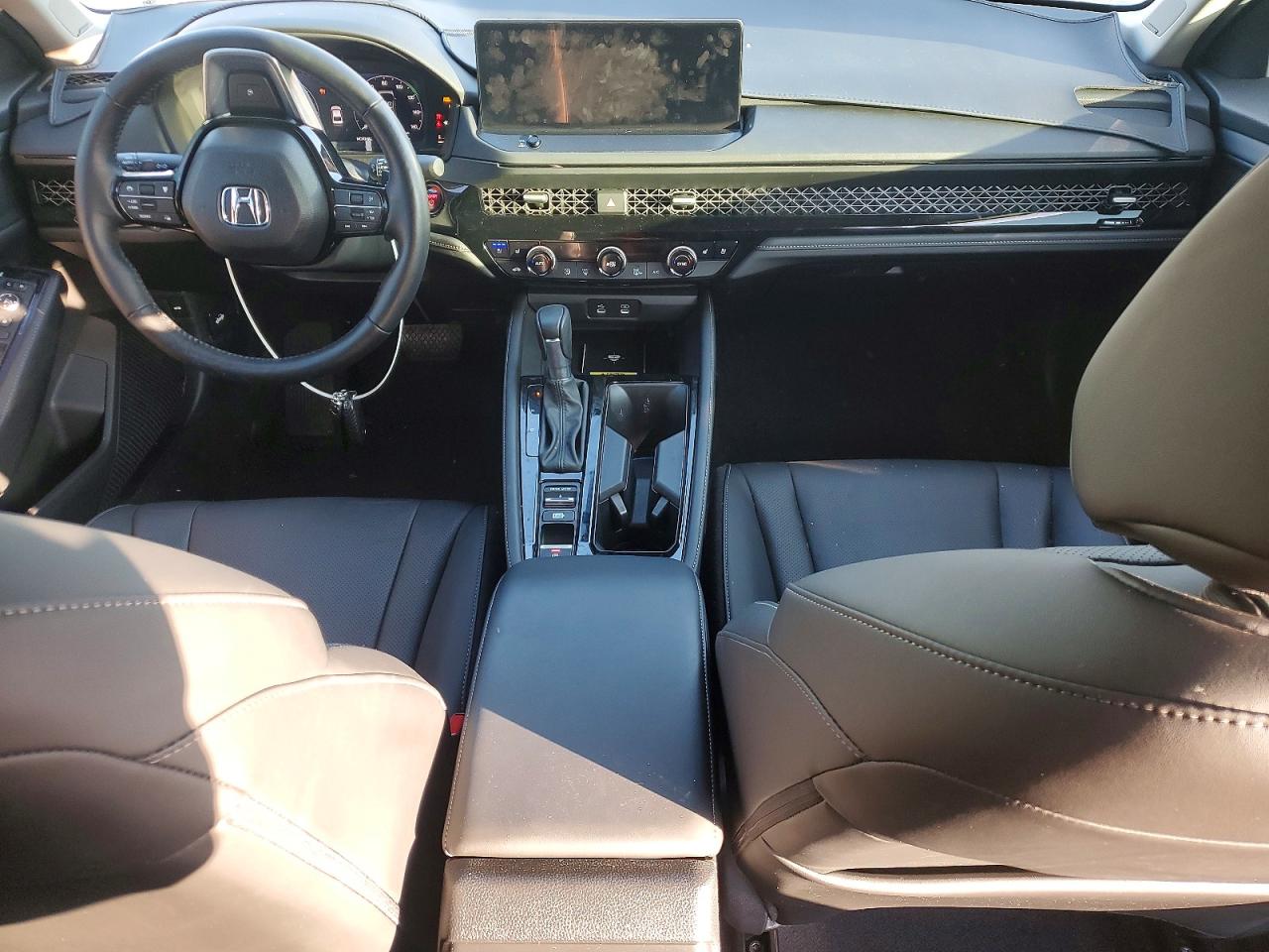 2025 HONDA ACCORD TOURING HYBRID photo 8