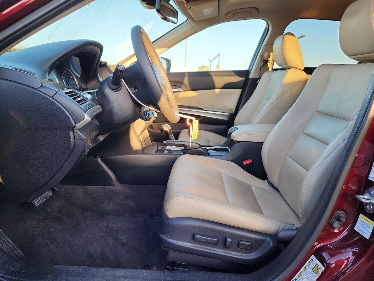 2015 HONDA CROSSTOUR photo 13