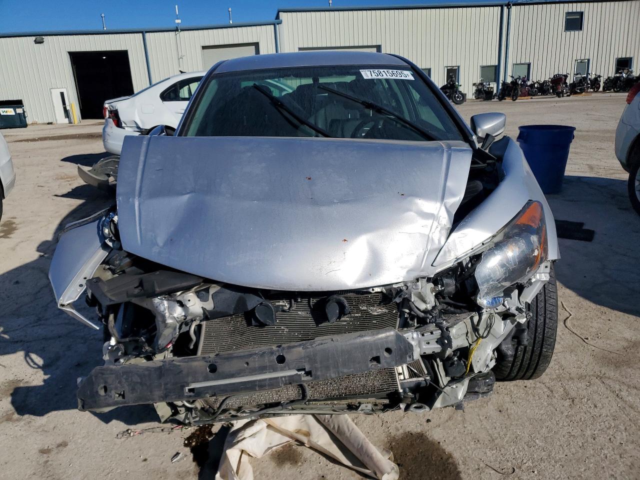 2011 HONDA ACCORD SE photo 9