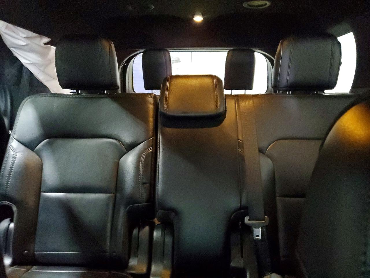 2017 FORD EXPLORER XLT photo 10
