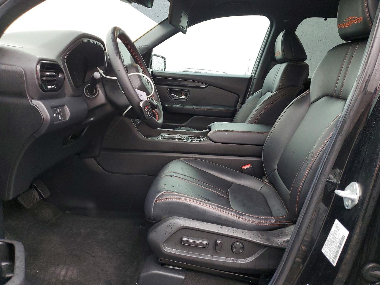 2025 HONDA PILOT TRAILSPORT photo 13