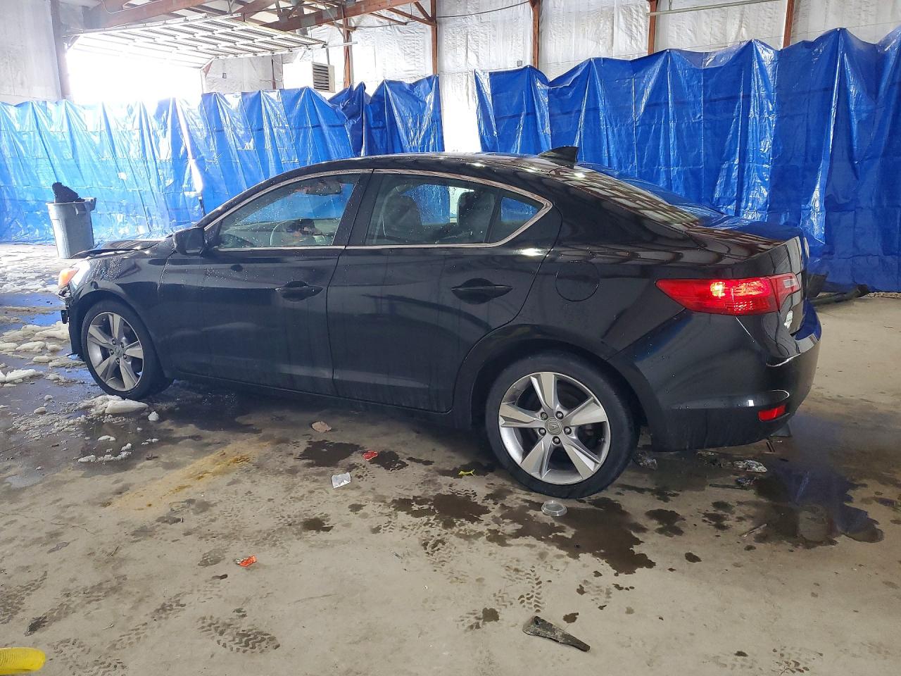 2013 ACURA ILX 20 PREMIUM photo 2